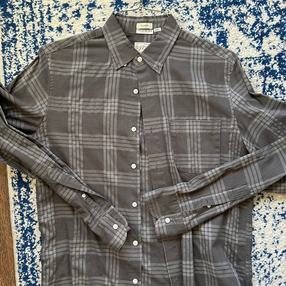 Mens J Crew size small classic fit button down shirt